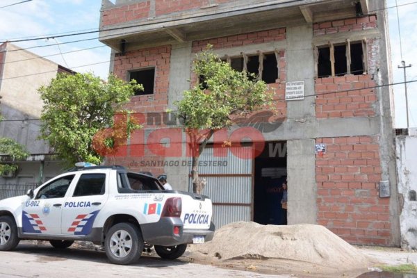 Un obrero de 35 años se habría electrocutado e ingresó muerto al