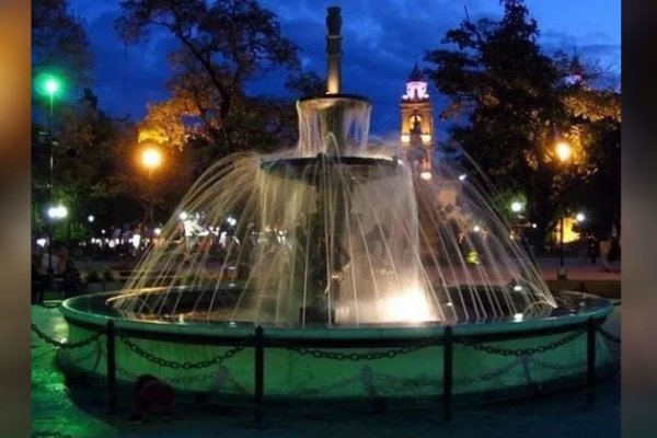 Por una gresca en la plaza Libertad tres jóvenes terminaron en la