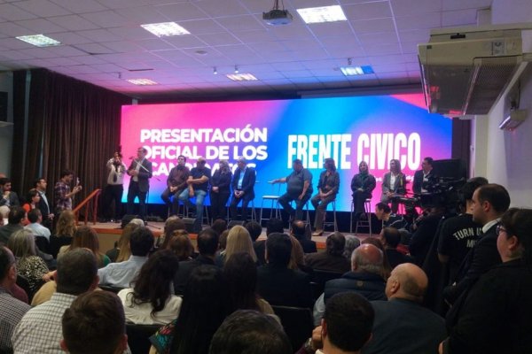 Zamora encabezó el acto de presentación de los precandidatos del Frente