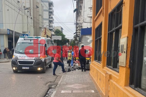 Dos Mujeres Terminaron Hospitalizadas Tras Un Choque Entre Dos Motos En