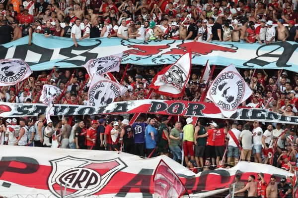 Sancionaron A Los Barras De River Que Fueron Detenidos Tras Una Feroz