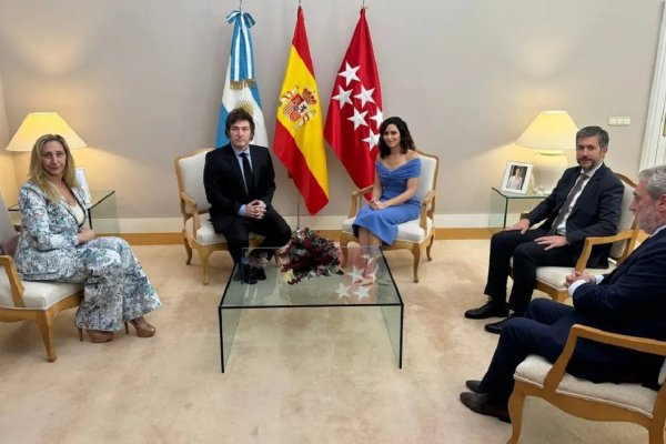 En medio de la tensión con el gobierno español Milei recibió una