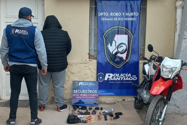 Un Hombre Fue Detenido Por Circular En Una Moto Con Un Arma De Fuego