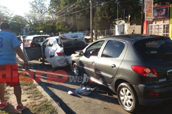 Cuádruple Choque En Plena Belgrano Dejó Heridos E Importantes Daños Nuevo Diario Web 6979