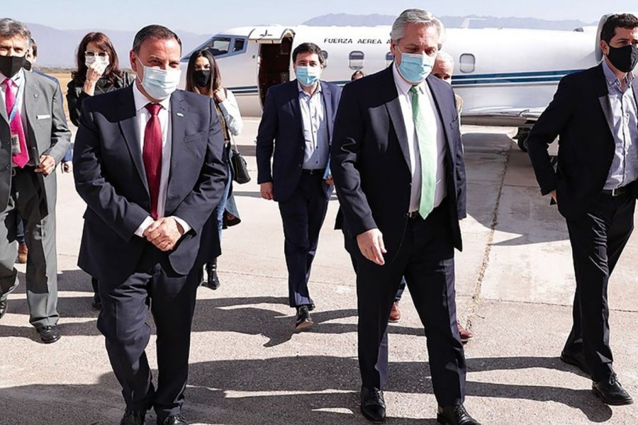 Quintela, gobernador de La Rioja, recibirá a Fernández. Quintela, gobernador de La Rioja, recibirá a Fernández.