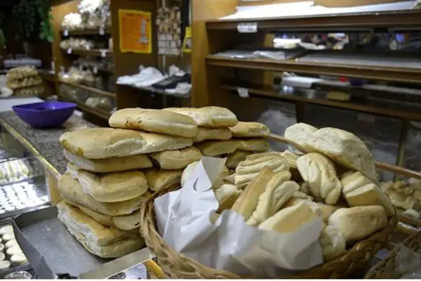 “Hay panaderías que han reducido a la mitad la jornada de trabajo