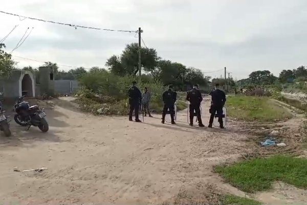Detuvieron a tres personas en un allanamiento por narcomenudeo en La Banda