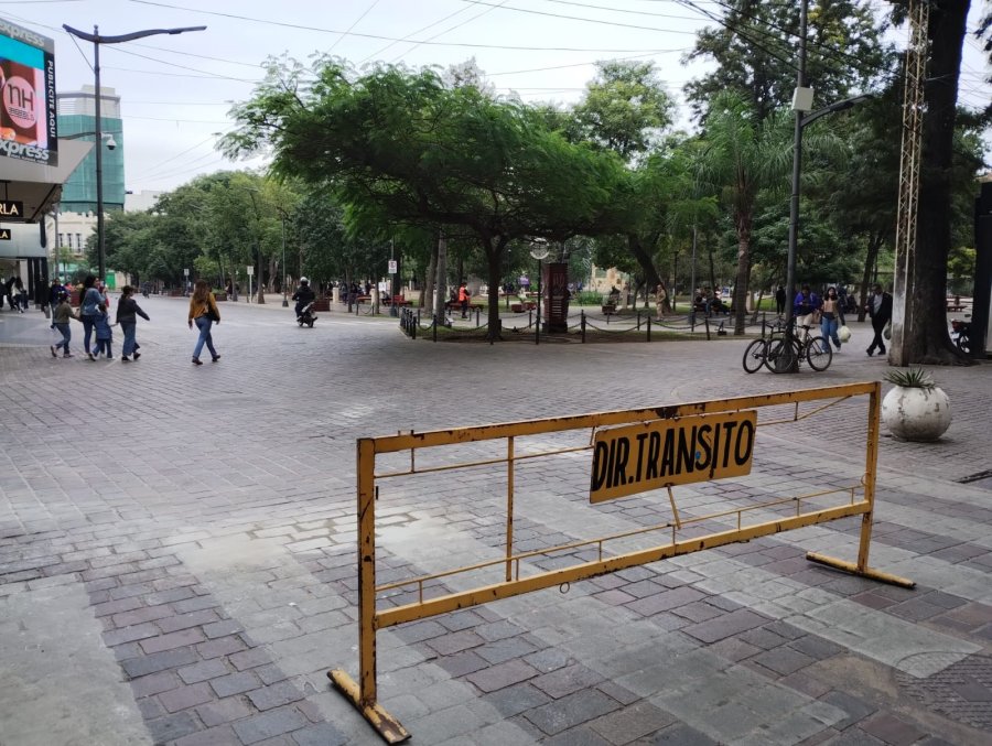 Avellaneda e Independencia.