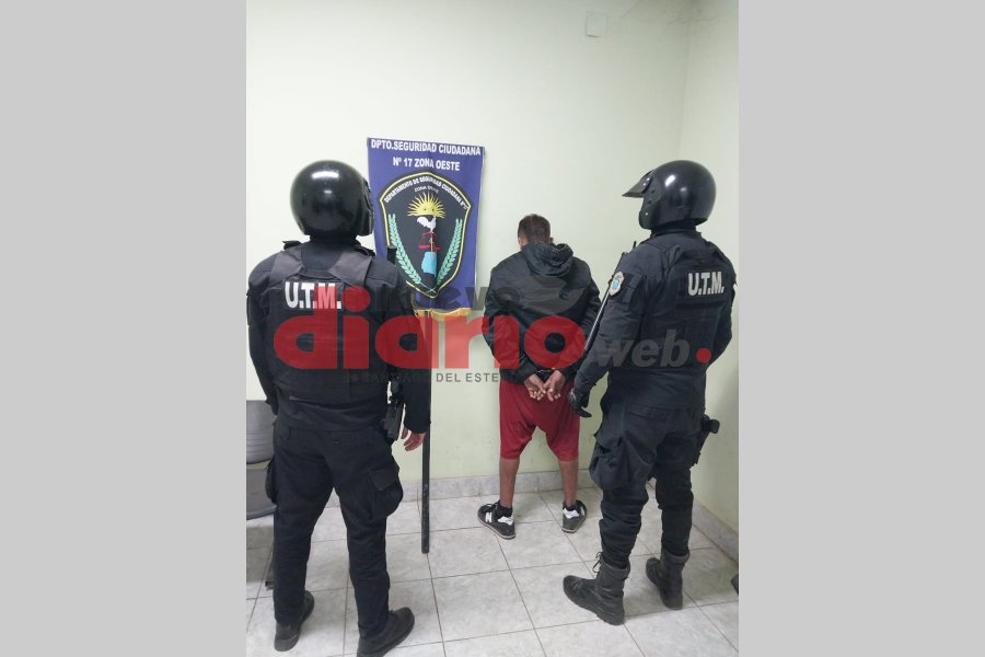 Fue alojado en sede policial. Fue alojado en sede policial.