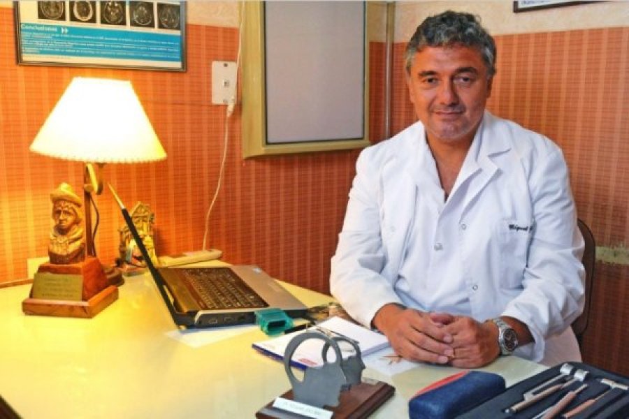 Dr. Miguel Jacobo.
