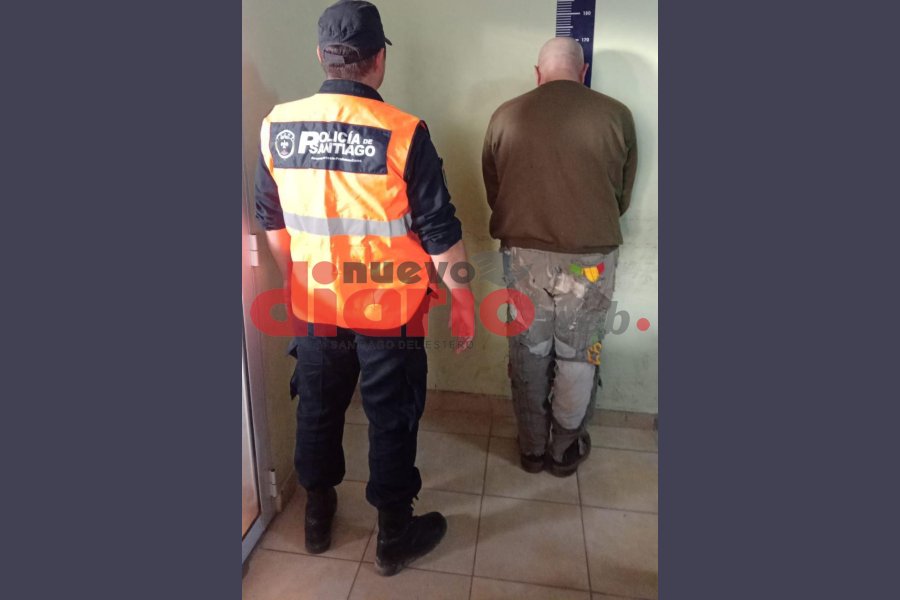 Fue alojado en sede policial. Fue alojado en sede policial.