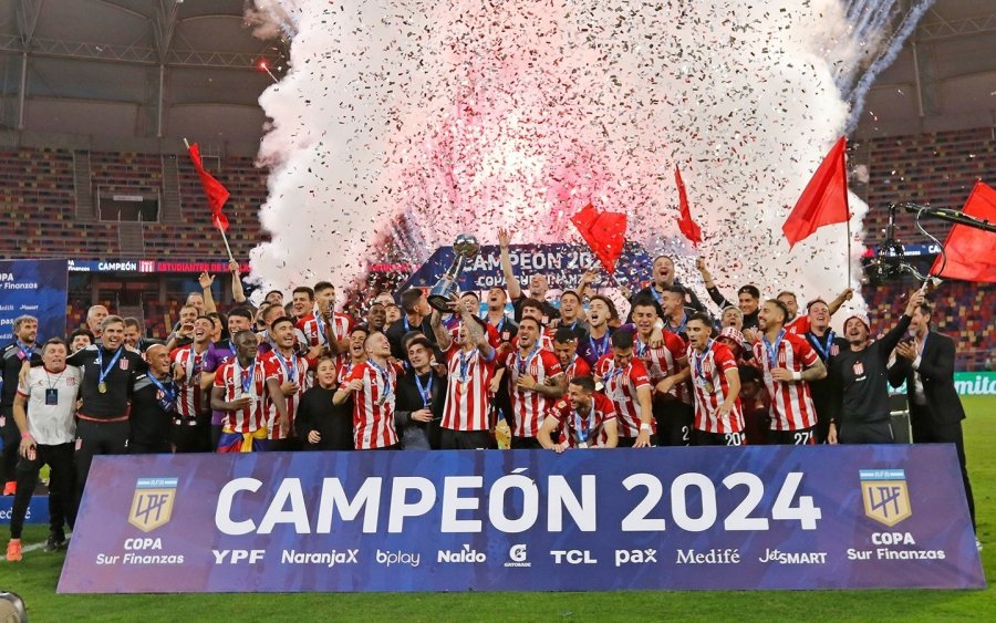 Estudiantes ya se coronó campeón en Santiago