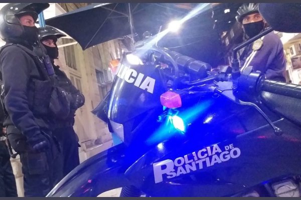 Sustrajeron mochila con $ 80 mil del baúl de la moto de una comerciante