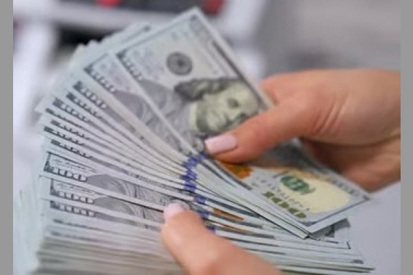 Abogado denunció que extrajeron mil dólares de su cuenta en otra provincia