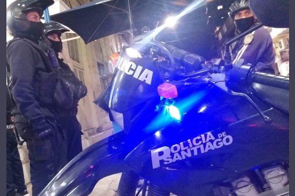 Le prometió un pase de colectivo, se llevó $ 35 mil y un celular y desapareció