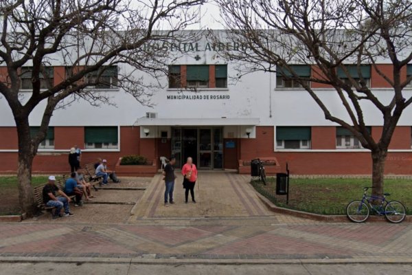 Ladrón rompió el vidrio de un patrullero para escapar, pero se lastimó y murió desangrado