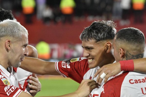 Huracán le ganó 3-2 a Riestra y jugará los cuartos de final