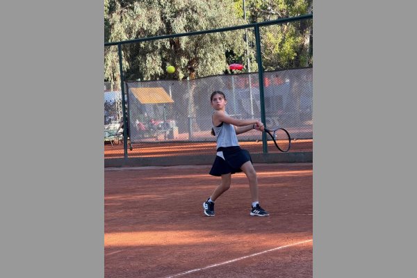 Se disputó con notable éxito el abierto de tenis en el SLTC