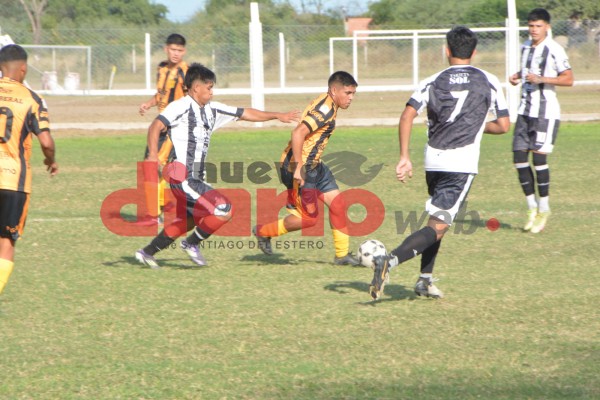 El clásico fue intenso pero sin goles: Mitre y Central Córdoba igualaron en la quinta fecha del torneo