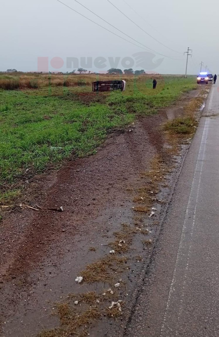 <b>Un largo recorrido hizo la Hilux antes de detenerse.</b>