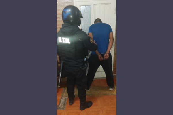 Lo atraparon de madrugada en el barrio Agua y Energía: tenía pedido de aprehensión por robo