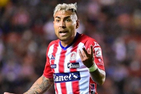 Polémica por la publicación de Damián Batallini: compartió una foto conduciendo a alta velocidad con un mate