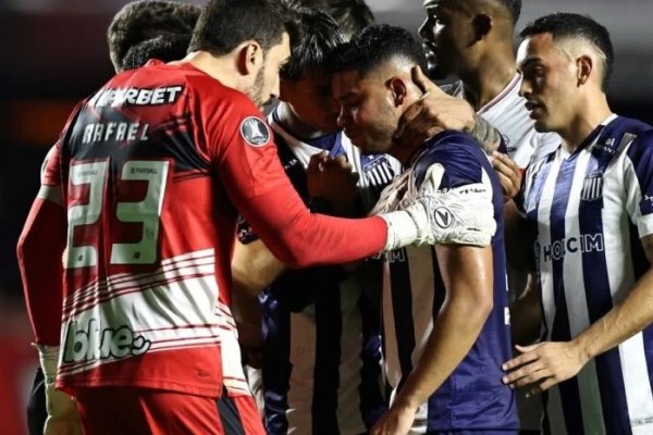 Miguel Navarro denunció xenofobia en el partido entre Talleres y Sao Paulo