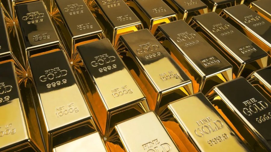Falsos agentes de la Polic&iacute;a Federal engañaron a dos hombres y les robaron $5 millones, armas y un kilo de oro.