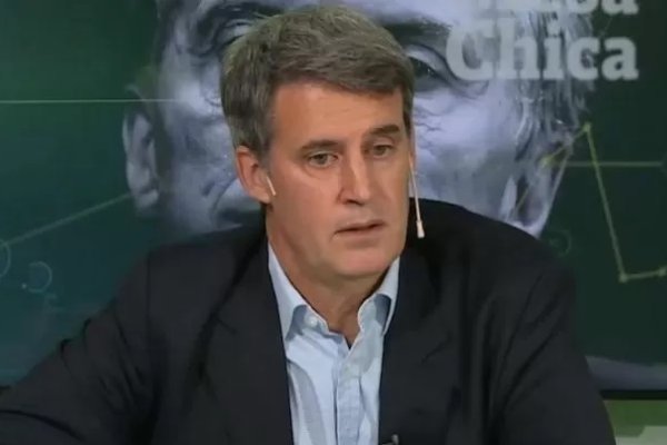 Reapareció Prat Gay con alerta por el tipo de cambio y la presión sobre reservas