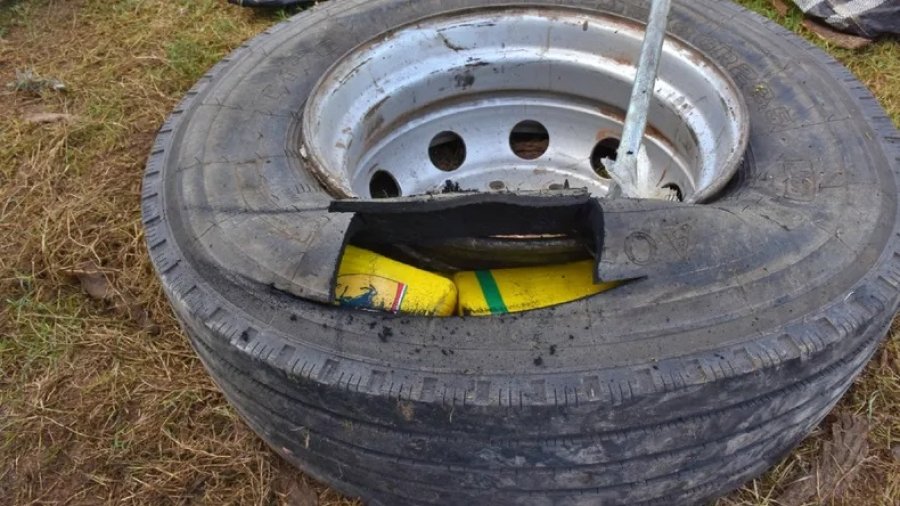 La cocaína en un galpón en Salta (Foto Gendarmería)