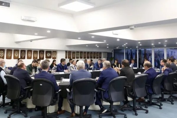 Gobernadores activan cumbre  alarmados por la caída de la coparticipación federal