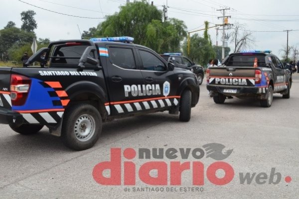 Denunció que le rompieron su camioneta y le robaron un sillón: apuntó a un conocido delincuente del barrio