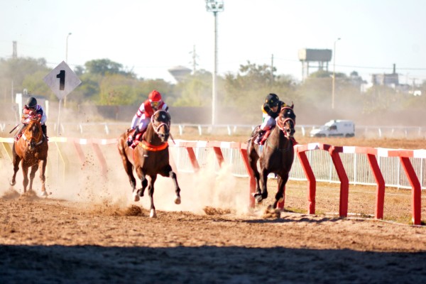 Remanente se impuso con autoridad en el Clásico “50° Aniversario del Hipódromo 27 de Abril”