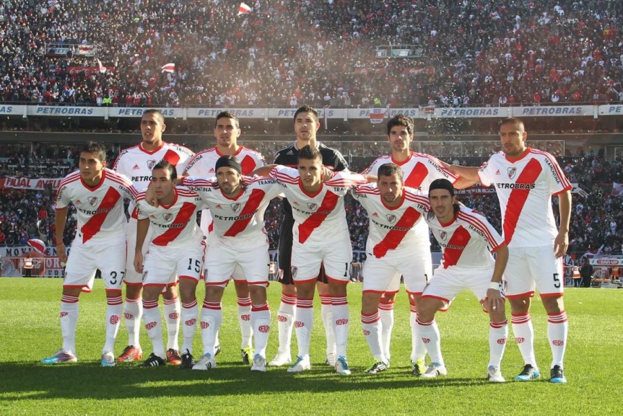 <b>Los once que vieron descender a River.</b>