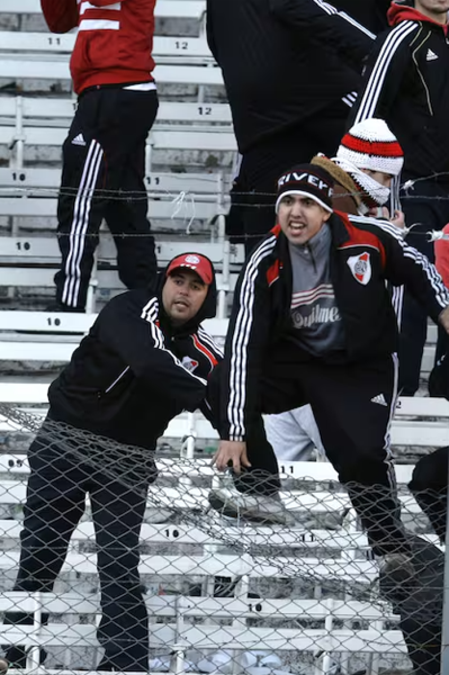 <b>La furia de los hinchas.</b>