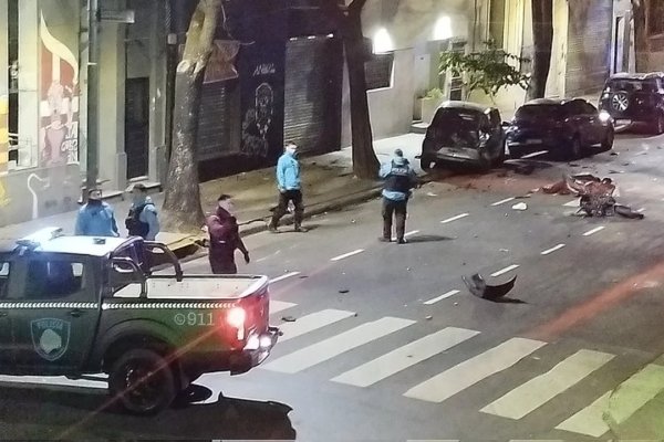 Un delincuente robó, huyó, atropelló y mató a un motociclista: fue detenido