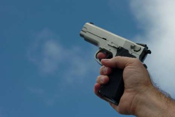 En un brutal tiroteo: murió un chico de 13 años y su primo de 8 está grave
