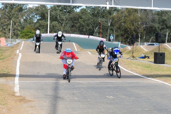 Éxito total del Campeonato Argentino de BMX en Santiago del Estero: récord de pilotos y gran nivel deportivo