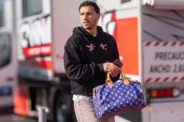 Paredes llegó a Italia para arreglar su salida de Roma y hacer realidad su retorno a Boca
