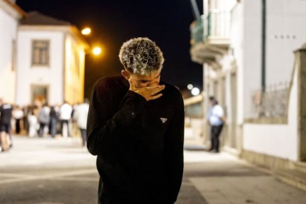 Luis Díaz fue a la misa por la muerte de Diogo Jota y se mostró conmovido tras las feroces críticas