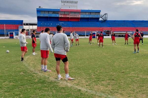 El “Gaucho” cerró su preparación y ya viaja rumbo a Buenos Aires