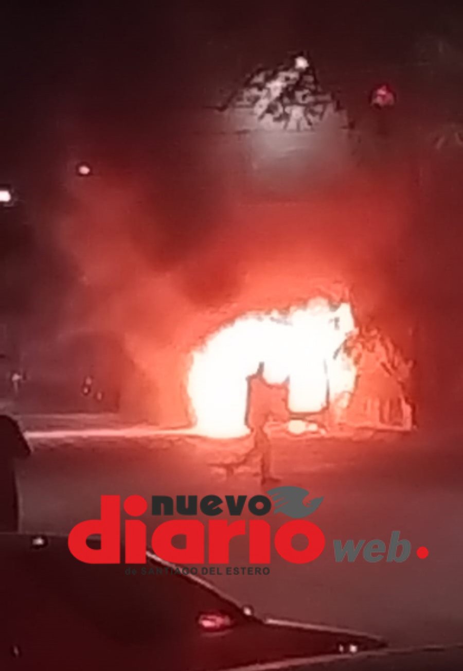 <b>A estas alturas, el incendio se hab&iacute;a tornado incontrolable.</b>