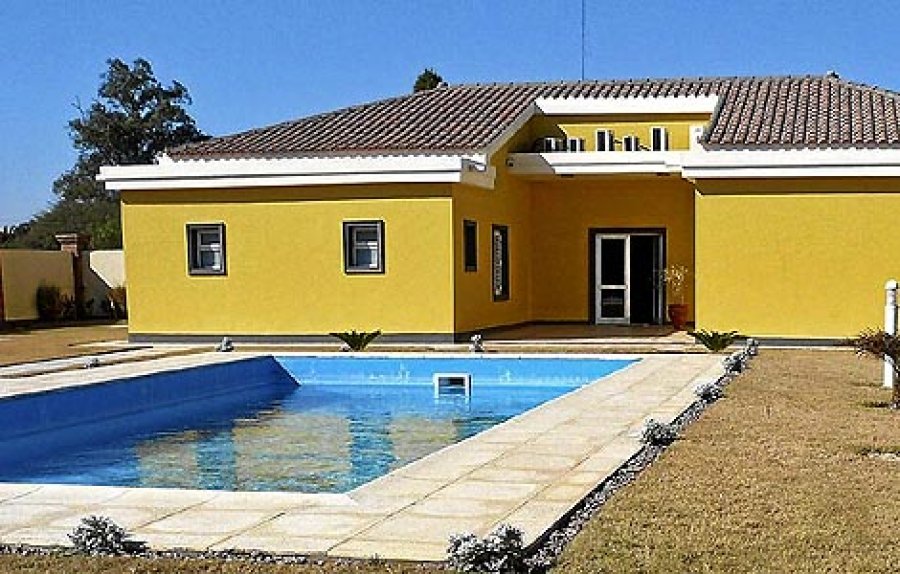 Un chalet de lujo con fondos p&uacute;blicos denunci&oacute; el diario elmundo.es.