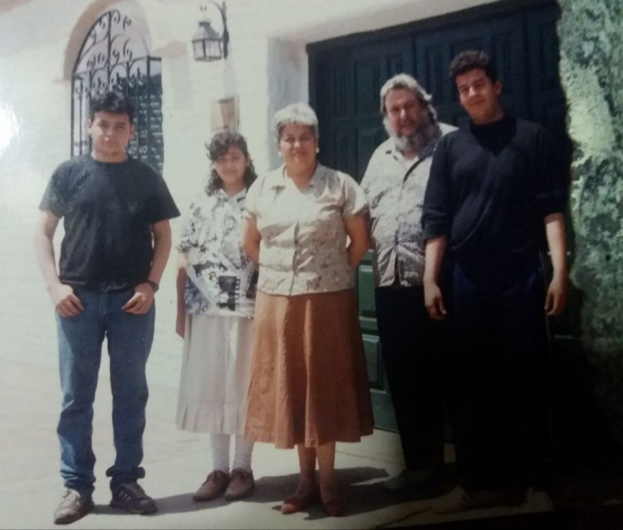 Con Alfredo y sus tres hijos.
