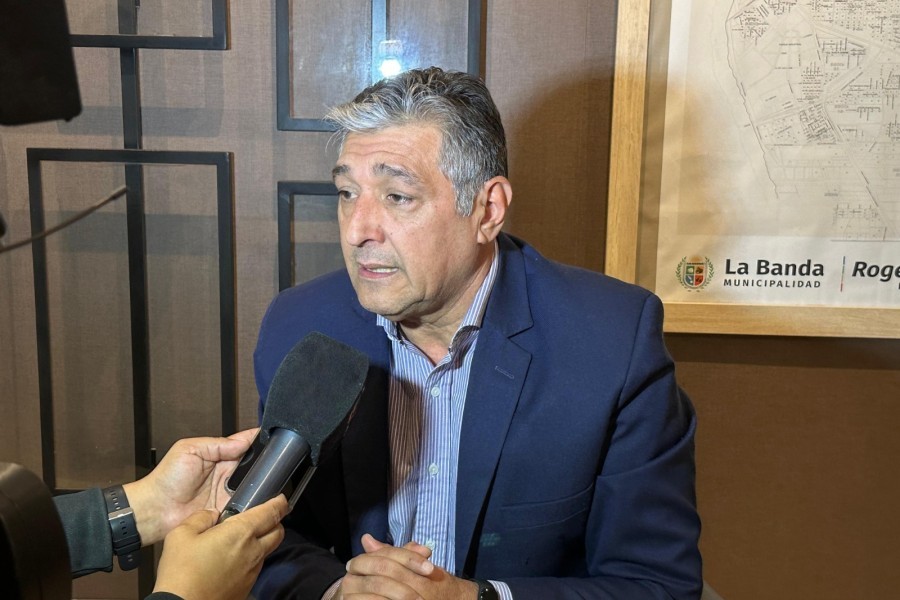 Roger Nediani, intendente.