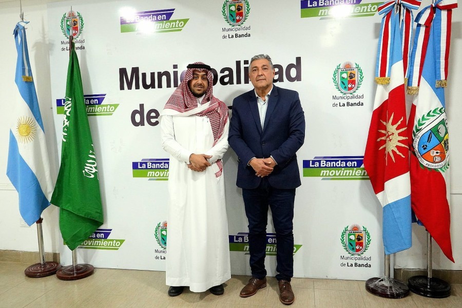 Nediani con un mandatario 