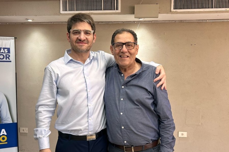Malversaci&oacute;n de fondos p&uacute;blicos y peculado. Rached, abrazado con Parn&aacute;s.
