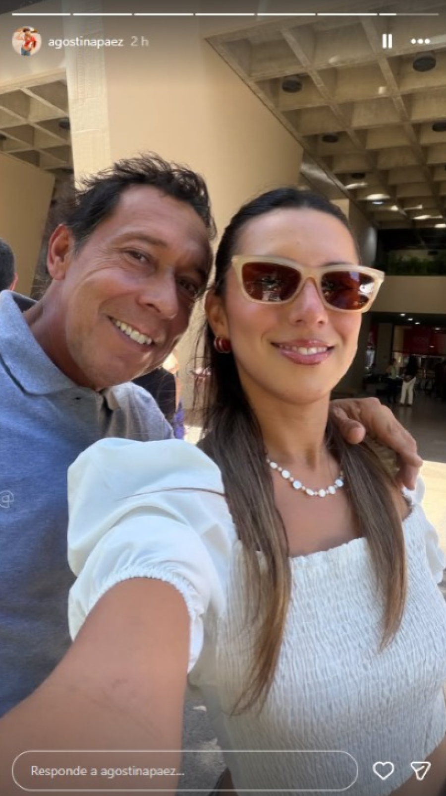 Padre e hija, al fin distendidos tras los d&iacute;as de calvario e incertidumbre.