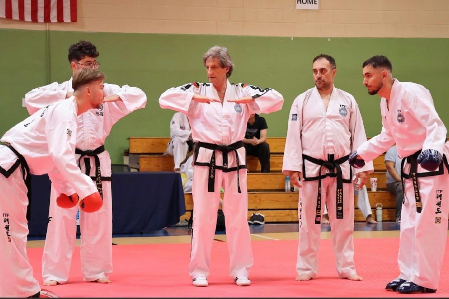 Ríos Olivero, dando clases de técnica.