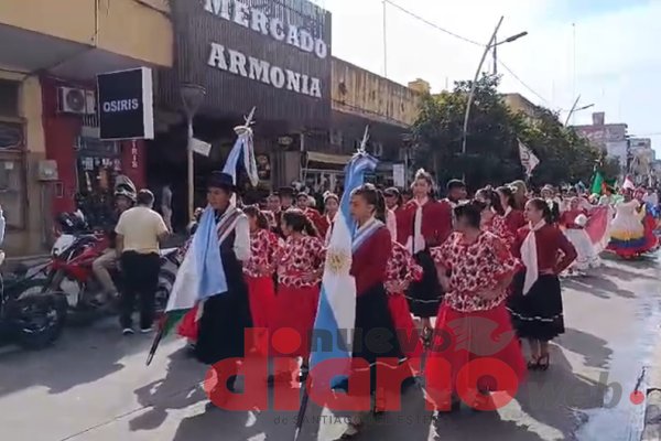 Festival de las Colectividades 2026 | La marcha cultural llenó de color las calles de Santiago